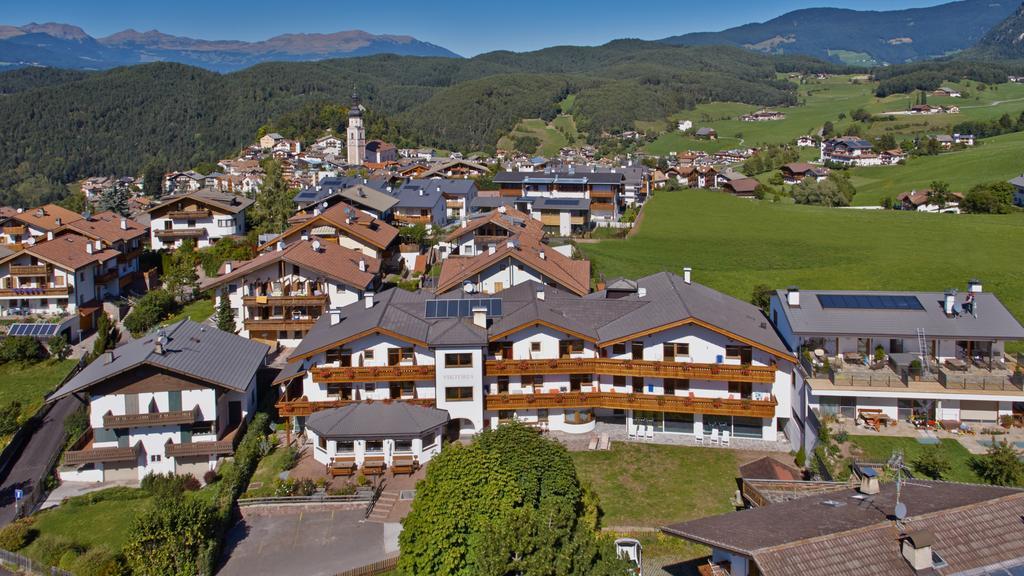 Hotel Viktoria Castelrotto Bagian luar foto