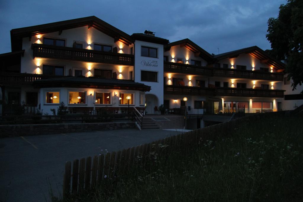 Hotel Viktoria Castelrotto Bagian luar foto