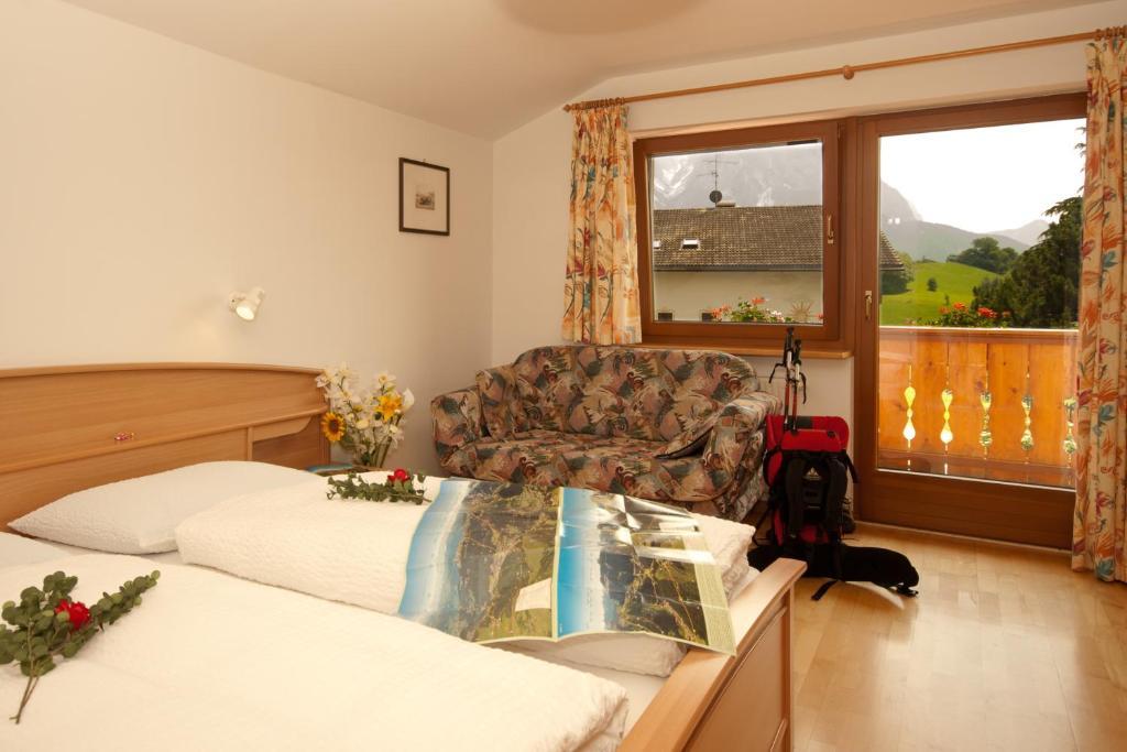 Hotel Viktoria Castelrotto Ruang foto