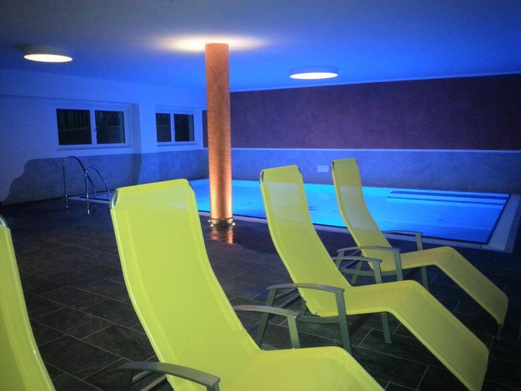 Hotel Viktoria Castelrotto Ruang foto